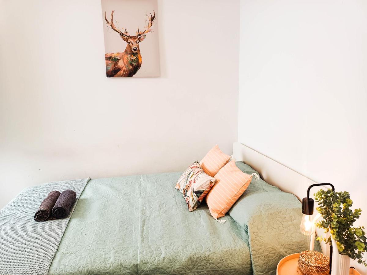 By Paseo De Gracia Rooms Barcelona Bagian luar foto