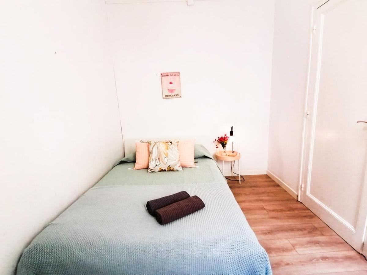 By Paseo De Gracia Rooms Barcelona Bagian luar foto