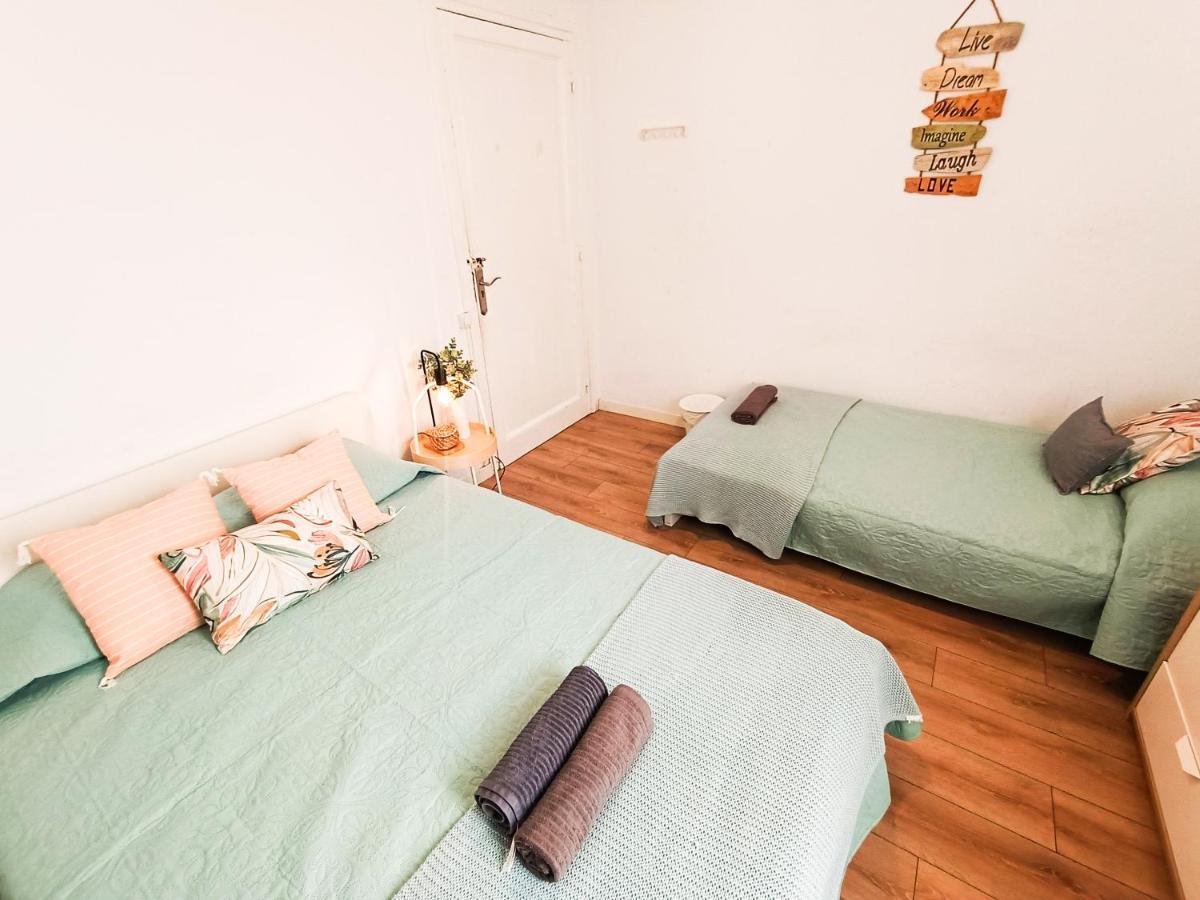 By Paseo De Gracia Rooms Barcelona Bagian luar foto