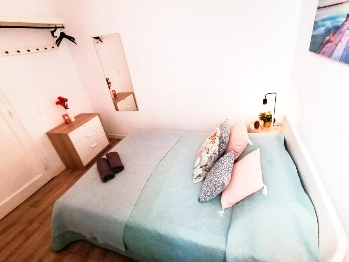 By Paseo De Gracia Rooms Barcelona Bagian luar foto
