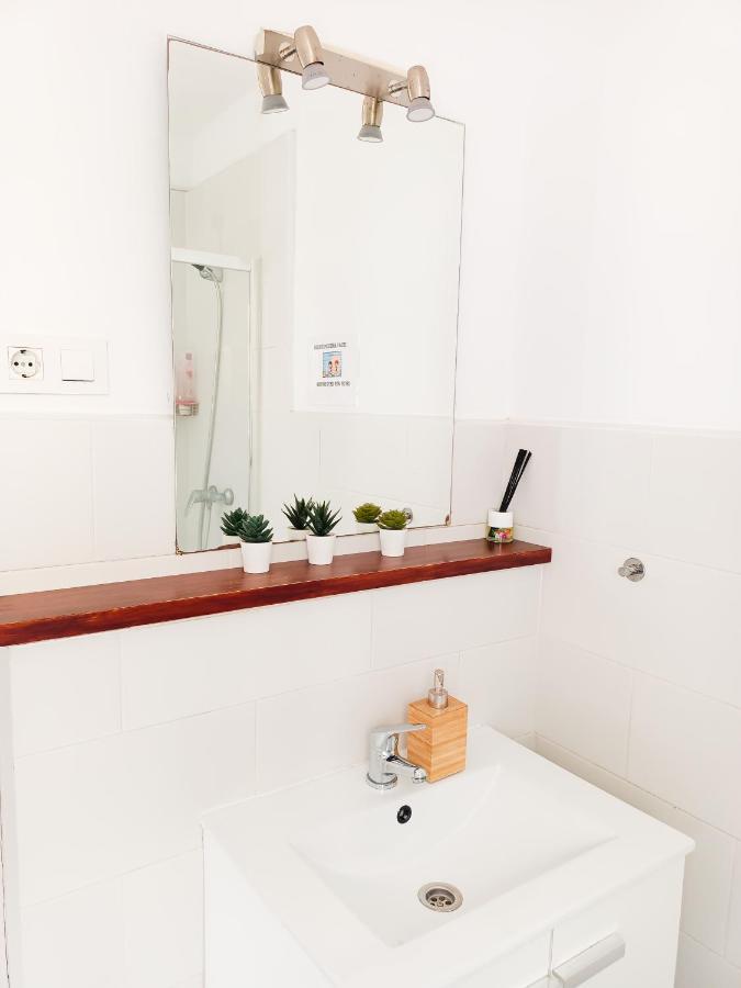 By Paseo De Gracia Rooms Barcelona Bagian luar foto