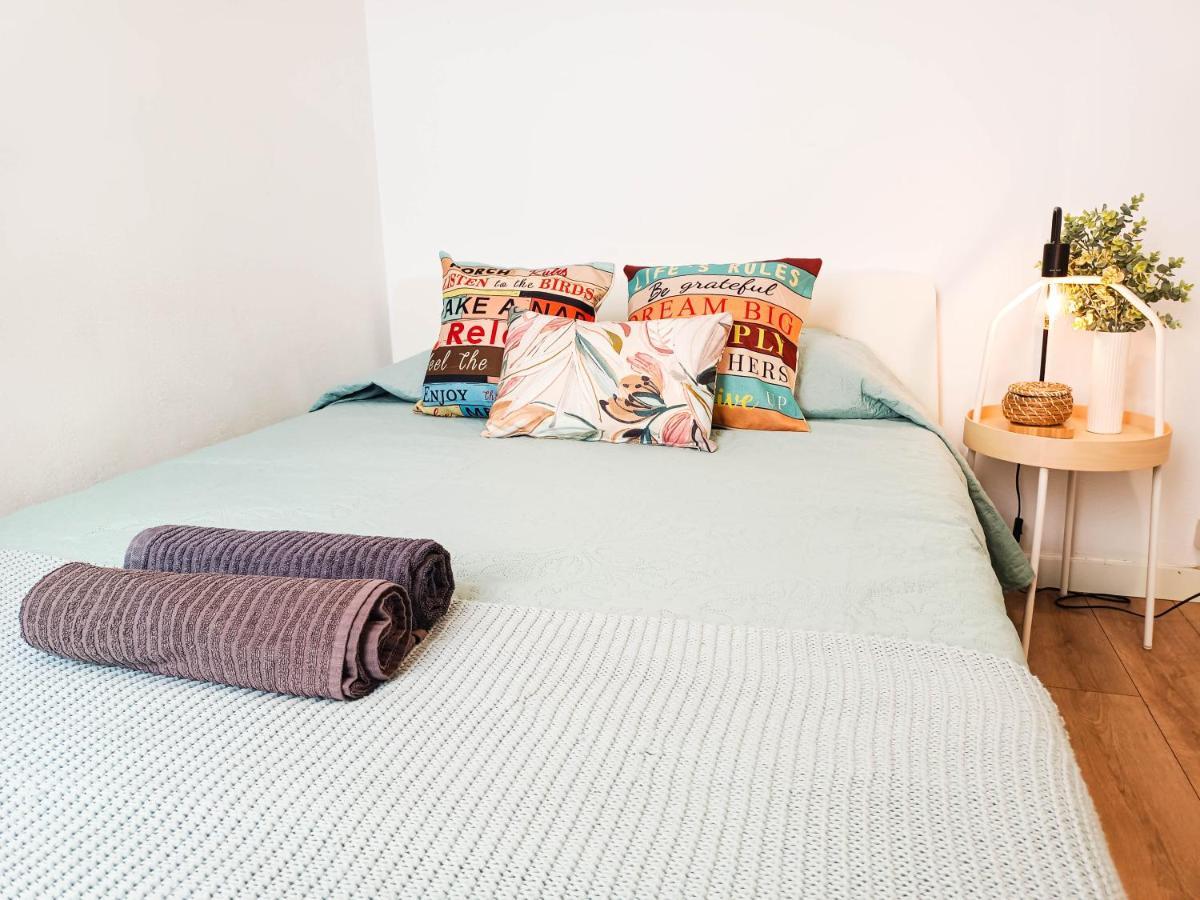 By Paseo De Gracia Rooms Barcelona Bagian luar foto