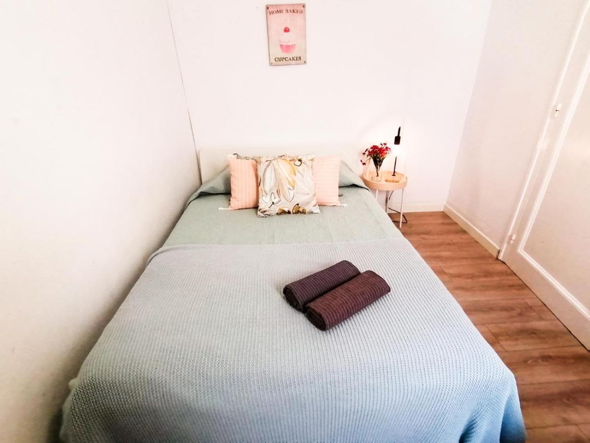 By Paseo De Gracia Rooms Barcelona Bagian luar foto
