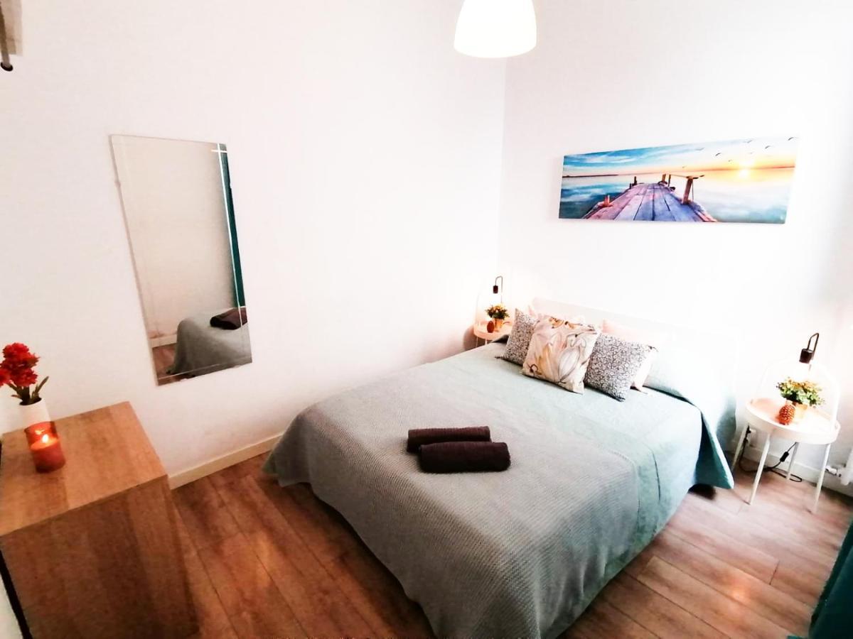 By Paseo De Gracia Rooms Barcelona Bagian luar foto